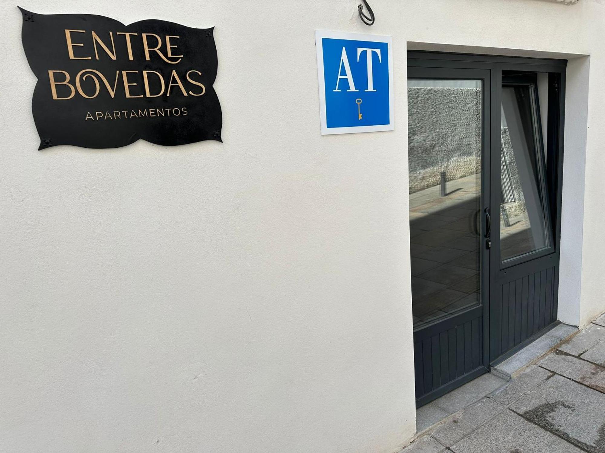 Entre Bovedas Caces 外观 照片